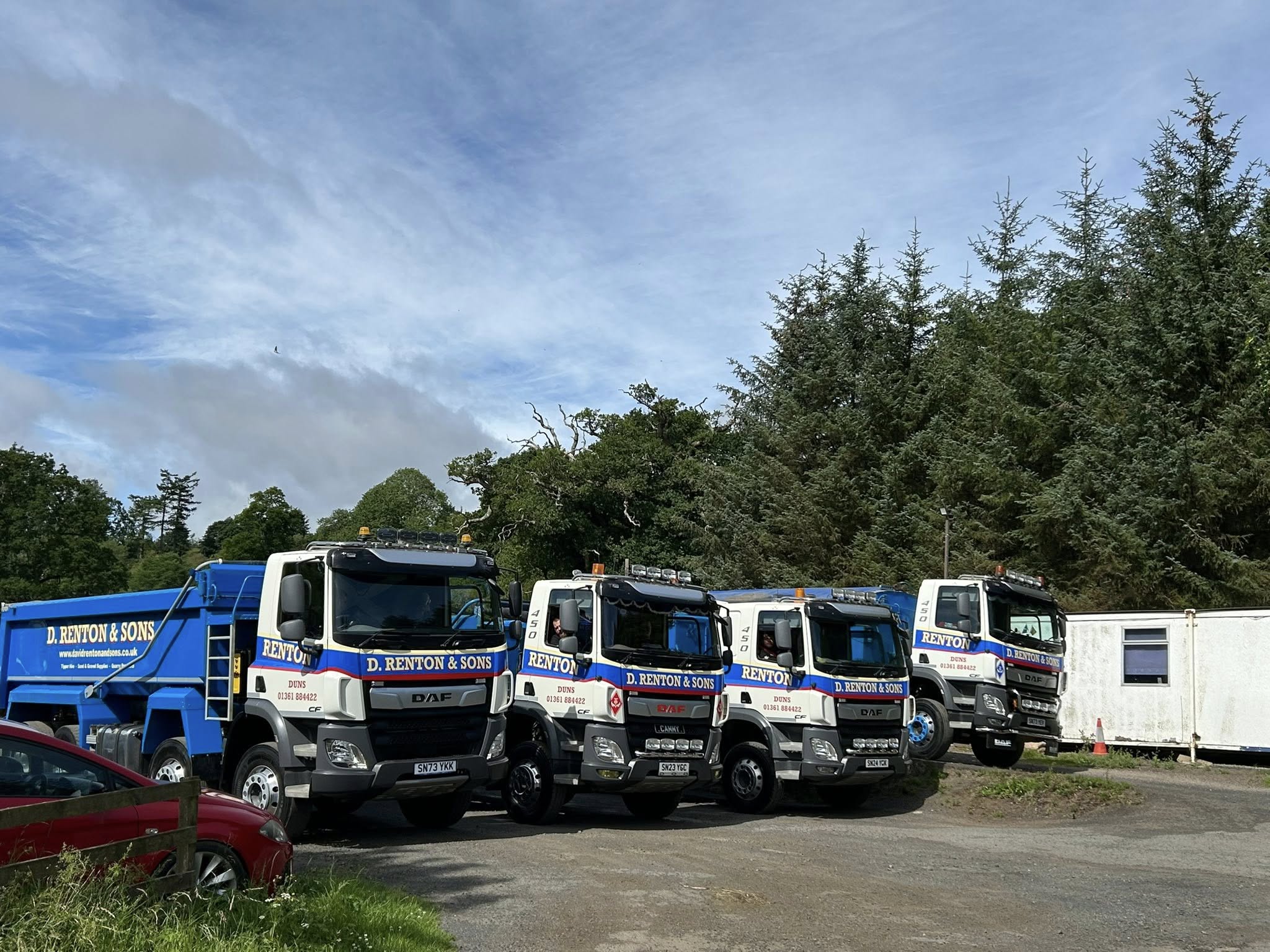 515711852_1267508185042862_6052525123024692381_n tipper hire scottish borders